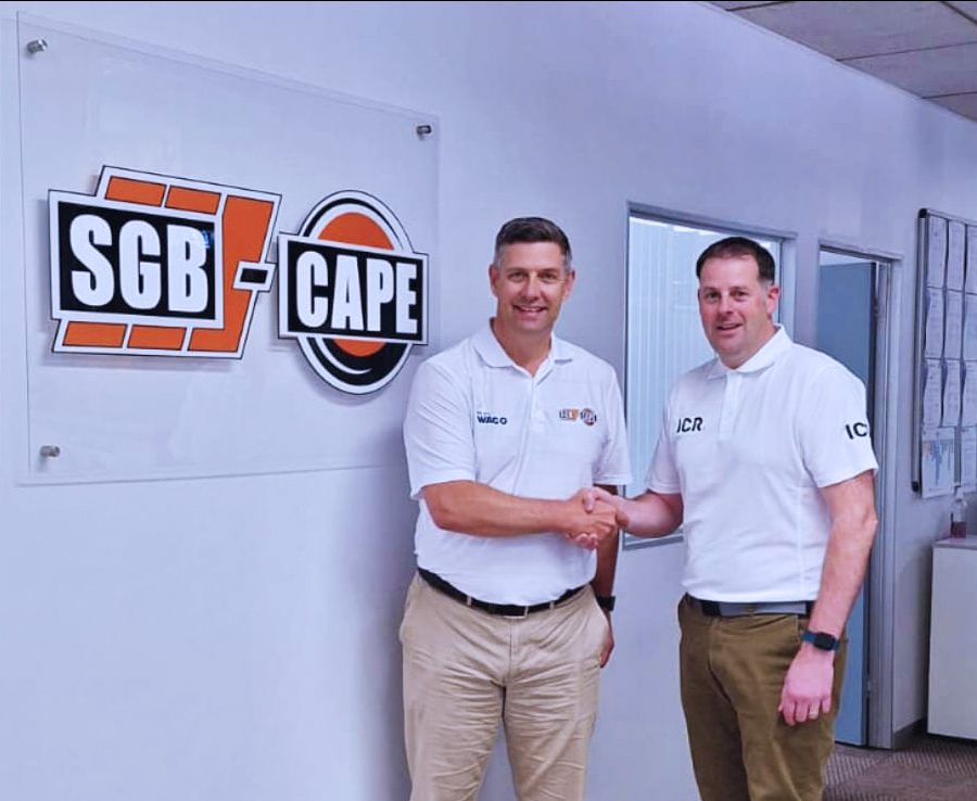 Ben Garrad (of SGB-Cape (left) and Scott Byers of ICR Group (right) shake on the recent partner agreement